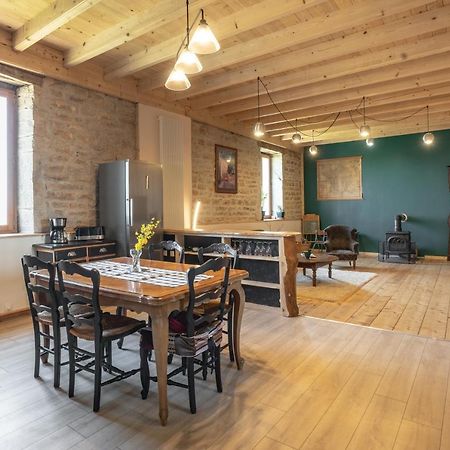 Appartement De Charme Dans Une Maison Isolee Presilly  Kültér fotó