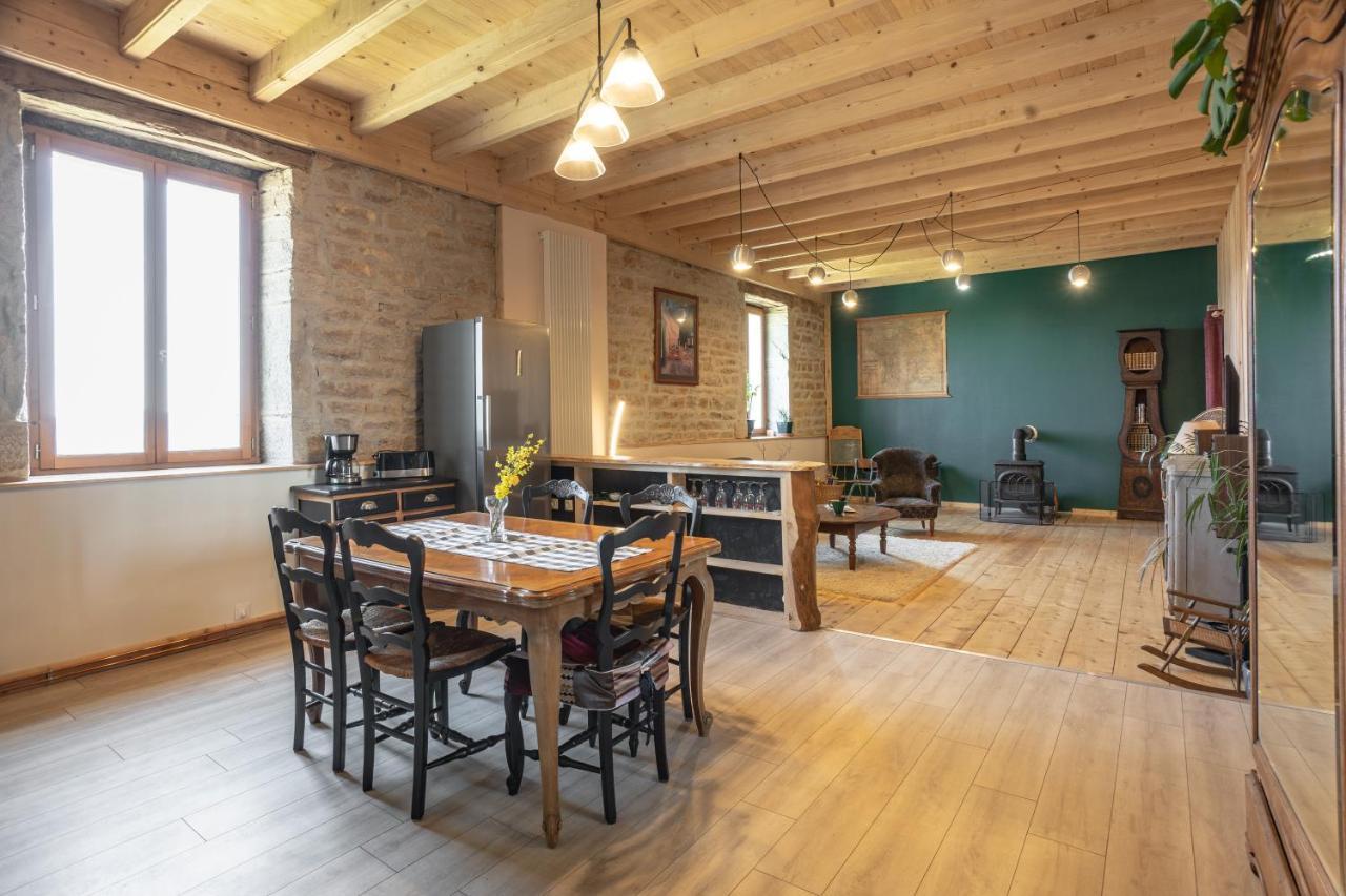 Appartement De Charme Dans Une Maison Isolee Presilly  Kültér fotó